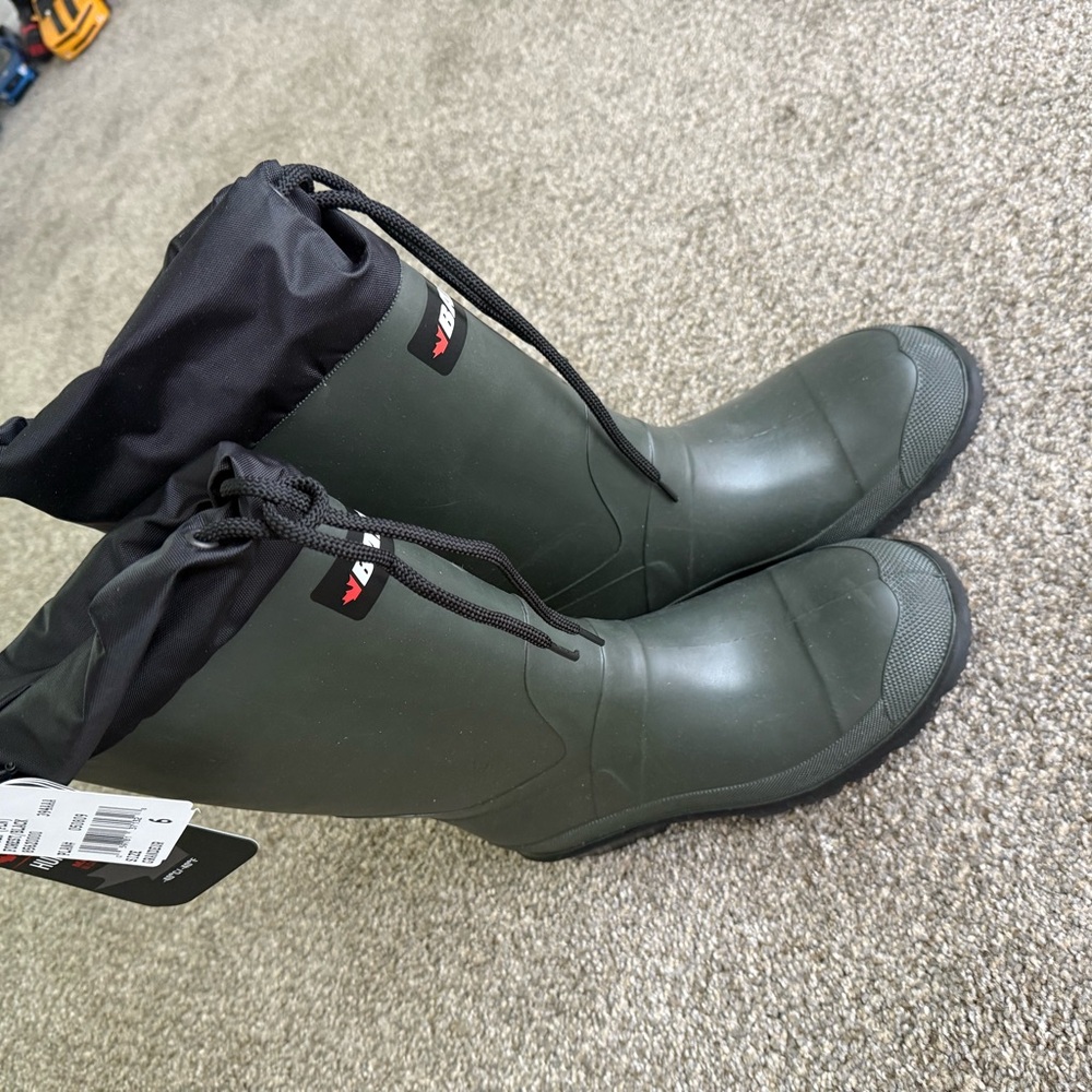 Hunter Green and Black Rain & Snow Boots